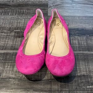 VINCE CAMUTO FLATS PINK SIZE 8